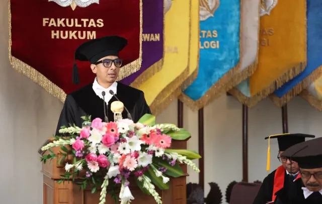 UGM Inaugurates Zainal Arifin Mochtar as Professor of Law, JK to Anies Baswedan Attends
