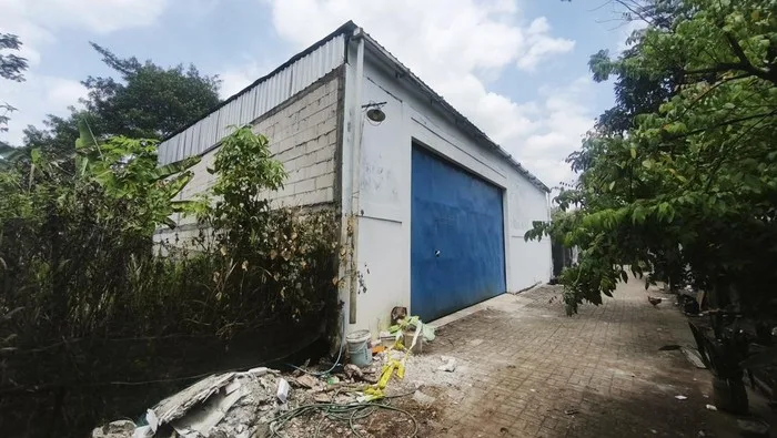 Polisi Gerebek Pabrik Narkoba Berkedok Gudang Kosong di Mijen Semarang