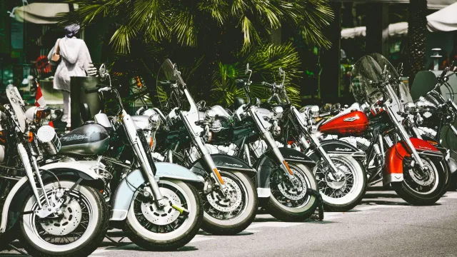 Kehilangan atau Kerusakan Barang di Tempat Parkir: Tanggung Jawab Siapa?