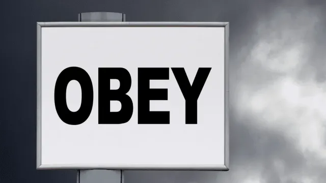 Taat Hukum Itu Penting: Memahami Kepentingan dan Implikasinya dalam Masyarakat