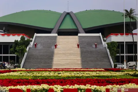 Polemik Hak Angket DPR: Pandangan 5 Pakar Hukum Tata Negara