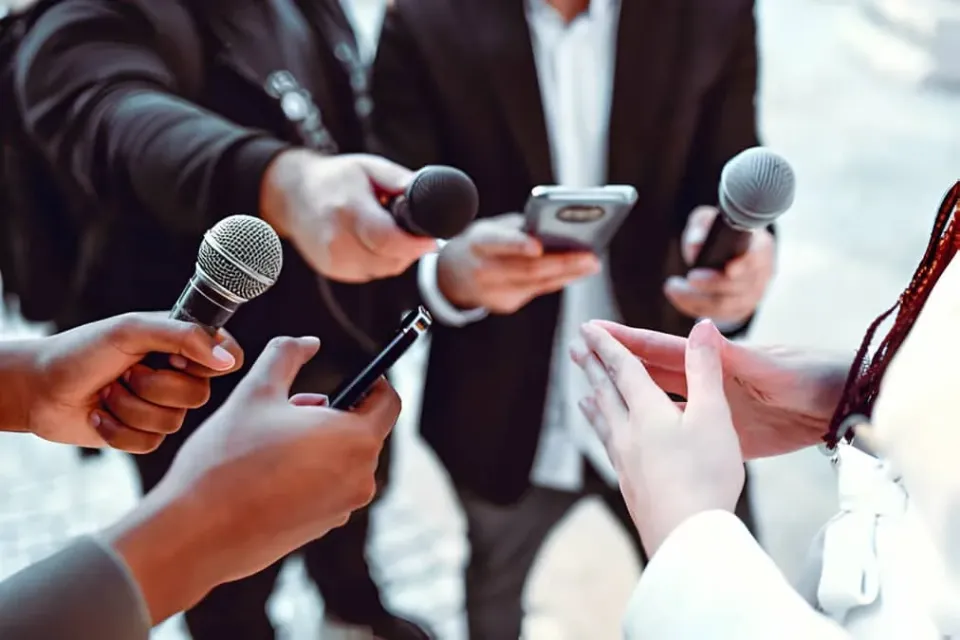 Paradigma Pers dan Media sebagai Pilar Demokrasi di Indonesia