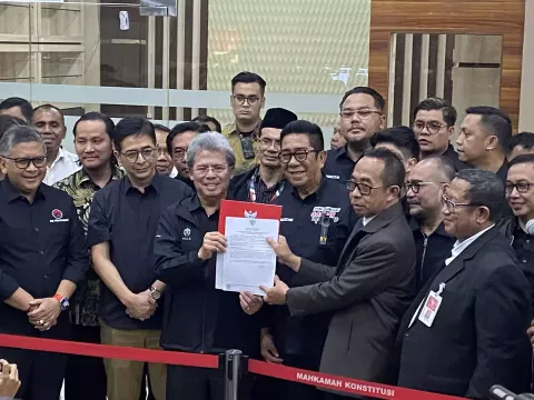 Ganjar dan Mahfud MD Ajukan Gugatan ke MK, Minta Diskualifikasi Pasangan Prabowo-Gibran dalam Pemilu Presiden 2024