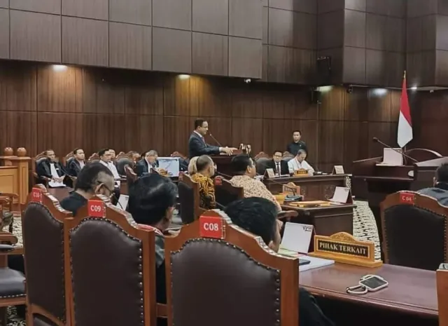 11 Tindak Kecurangan Pemilu 2024 Dibongkar Tim Hukum AMIN di MK! Bukti Manipulasi Pemerintah Terungkap?