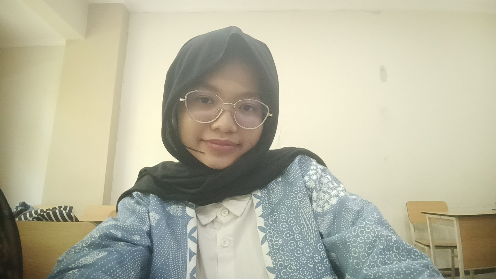 Nayla Hasna
